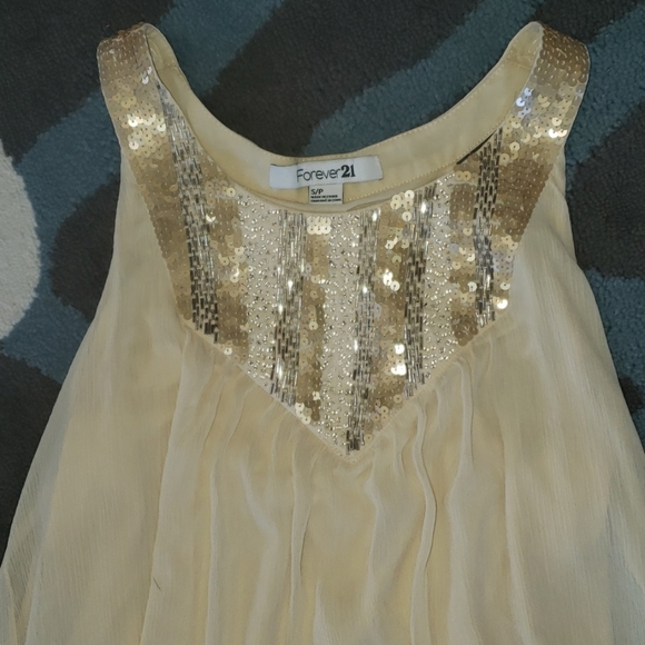 Forever 21 Dresses & Skirts - 🛍SALE 3/$15 Forever 21 S Dress Gold & Sequins
